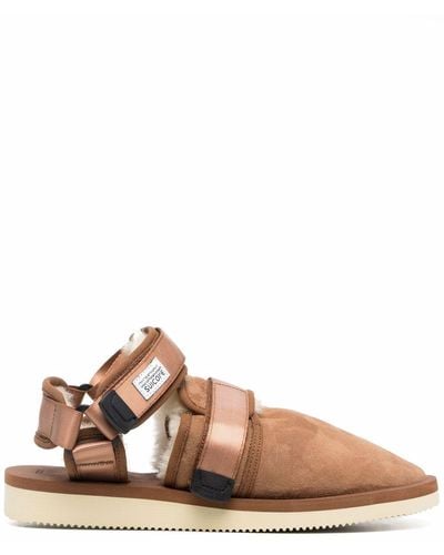 Suicoke Geschlossene Sandalen mit Shearling-Futter - Braun