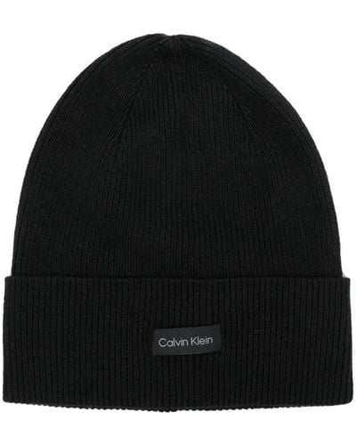 Calvin Klein Logo-appliqué Beanie - Black