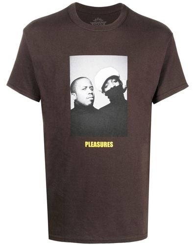 Pleasures T-shirt Met Grafische Print - Bruin