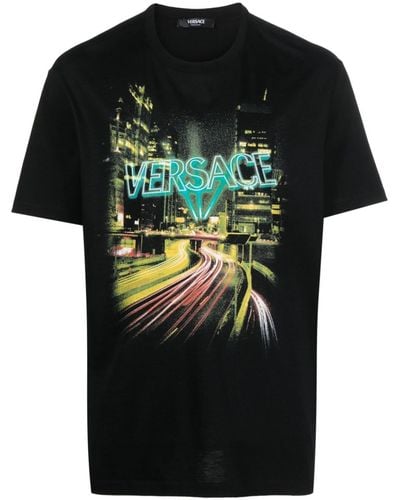 Versace Crew Neck T -Shirt mit Stadtleuchten Druck - Schwarz