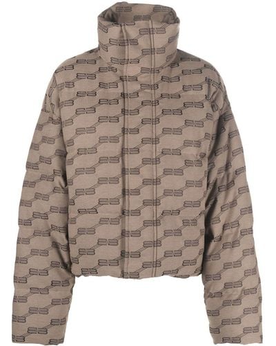 Balenciaga Chaqueta acolchada con monograma BB - Marrón