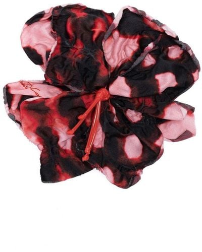 Gianluca Capannolo Logo-charm Flower-detailing Pin - Red