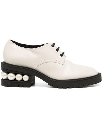 Nicholas Kirkwood Casati Pearl Embellished Heel Oxford Shoes - White