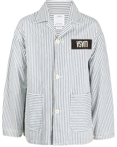 Visvim Veste rayée à patch logo - Gris