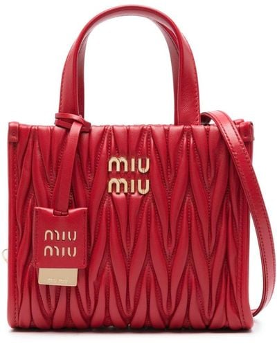 Miu Miu Petit sac cabas matelassé à plaque logo - Rouge