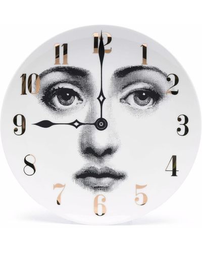 Fornasetti Horloge à imprimé visage - Gris