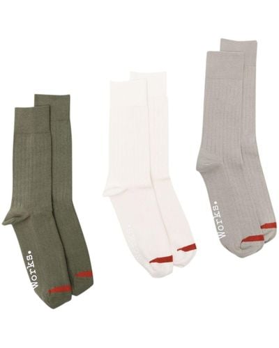 Universal Works Set de calcetines de canalé con logo bordado - Blanco