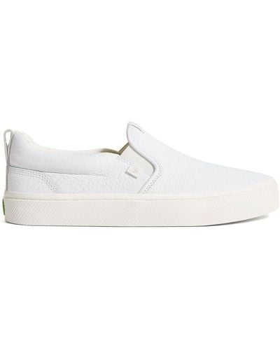 CARIUMA Klassische Slip-On-Sneakers - Weiß