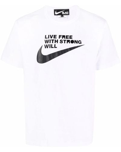 COMME DES GARÇON BLACK T-Shirt mit Swoosh-Print - Weiß