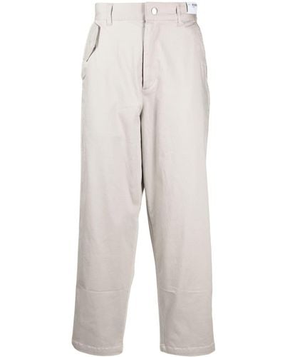 Izzue Low-rise Straight-leg Cropped Trousers - White