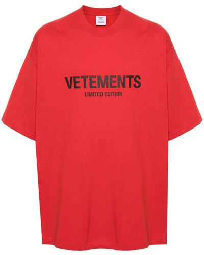 Vetements T-Shirt mit Logo-Print - Rot