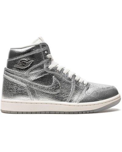 Nike Air 1 High OG "Metallic Silver" Sneakers - Grau