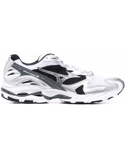 Mizuno Panelled Lace-up Sneakers - White