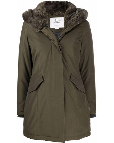 Woolrich Parka Met Afwerking Van Imitatiebont - Groen