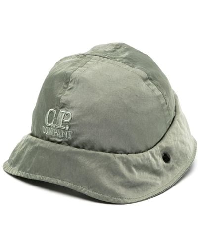 C.P. Company Vissershoed Met Geborduurd Logo En Oorkleppen - Grijs
