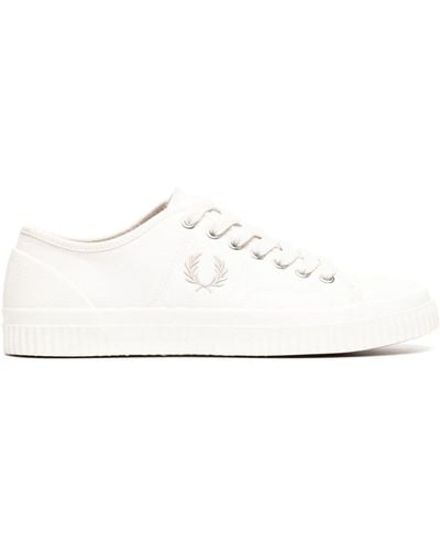 Fred Perry Low Hughes Sneakers aus Canvas - Weiß
