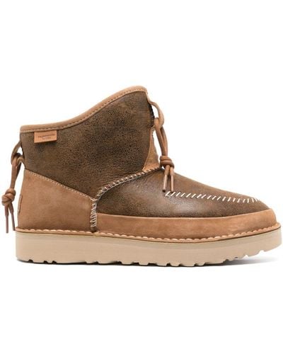 UGG Decorative-stitching Leather Boots - Brown