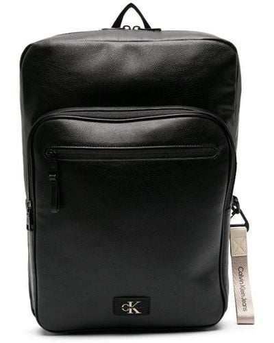 Calvin Klein Rucksack aus Leder mit Logo-Schild - Schwarz