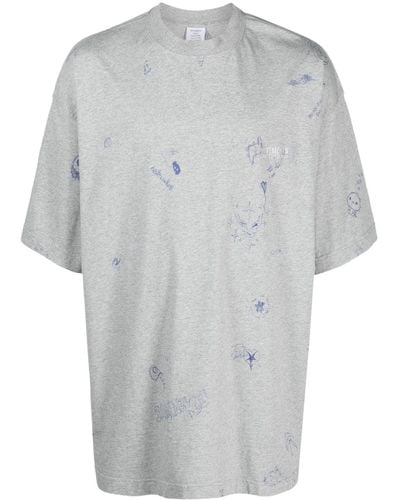Vetements T-Shirt mit Zeichnungs-Print - Grau