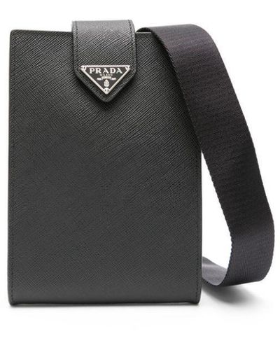 Prada Coque d'Iphone 14 Pro en cuir Saffiano à plaque logo - Noir