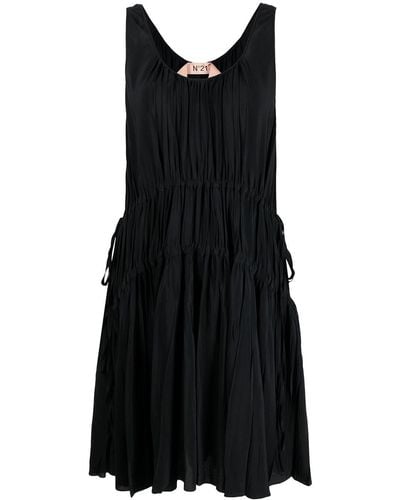 N°21 ティアード プリーツドレス - ブラック