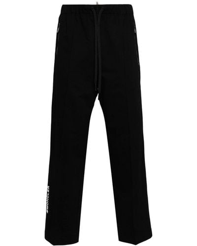 3 MONCLER GRENOBLE Pantalones de chándal con parche del logo - Negro