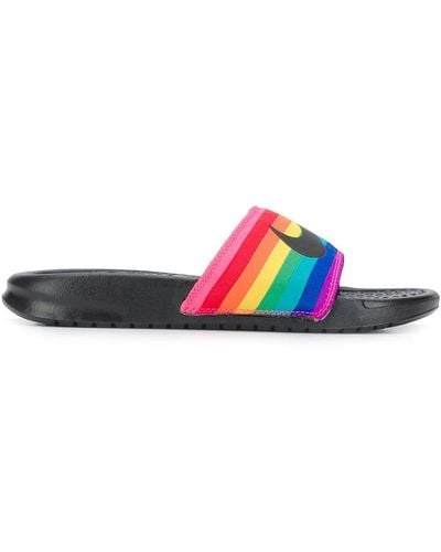 Nike Chanclas con diseño de arcoíris - Negro