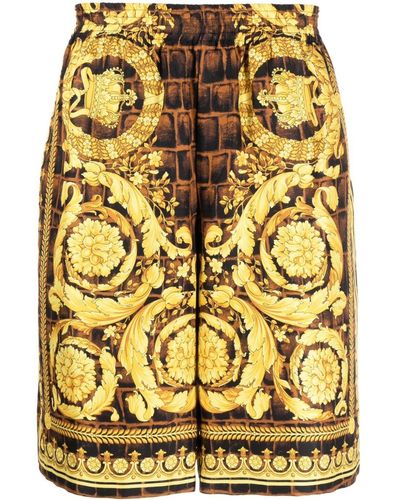 Versace Short en soie à imprimé Baroccodile - Jaune