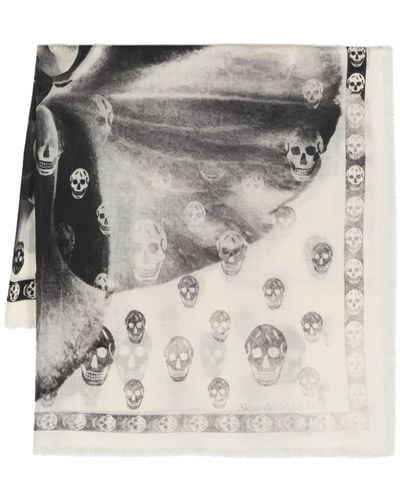 Alexander McQueen Classic Skull Scarf With Orchid Print In Ivory And Black