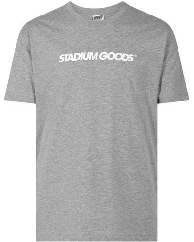 Stadium Goods Horizontal Logo Grey T-Shirt - Grau