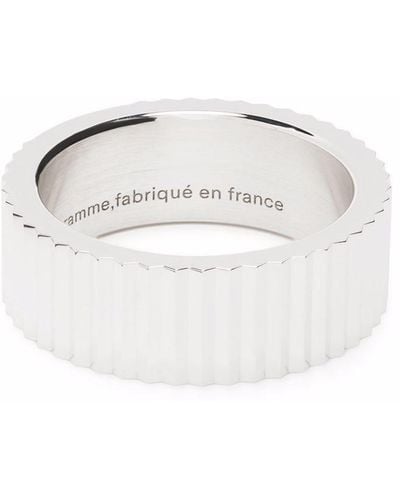 Le Gramme Guilloché Vertical Ribbon Ring - Metallic