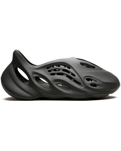 adidas Yeezy Foam Runner "carbon" スニーカー - ブラック