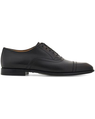 Ferragamo Toecapped Leather Oxford Shoes - Black