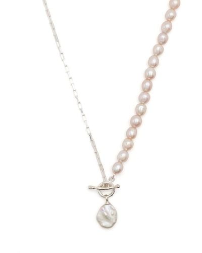Dower & Hall Collar Luna con perlas de agua dulce - Blanco