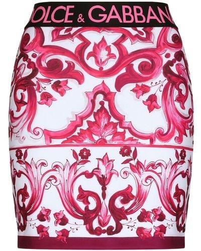 Dolce & Gabbana Gonna aderente rosa con stampa maioliche - Rosso