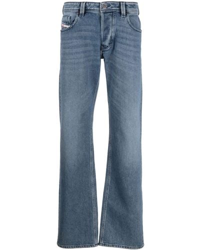 DIESEL Halbhohe Larkee Straight-Leg-Jeans - Blau