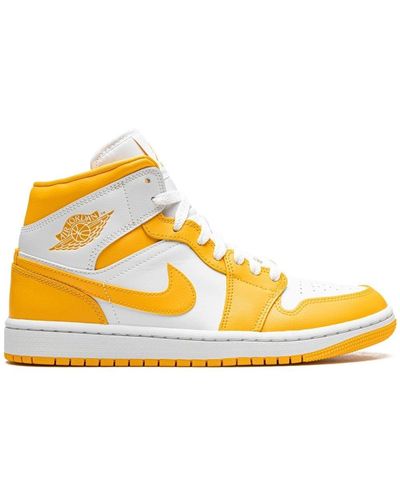 Nike " 1 Mid Sneakers ""white / University Gold""" - Geel