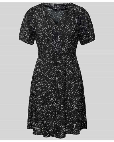 ONLY Hemdblusenkleid aus Viskose mit V-Ausschnitt Modell 'EVIDA' - Schwarz