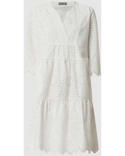 White Label Kleid aus Lochspitze - Weiß