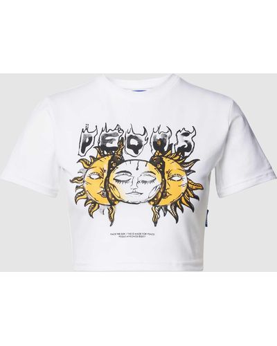 Pequs Crop T-Shirt mit Motiv-Print Modell 'Face The Sun' - Weiß