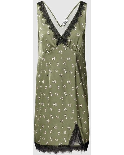 EDITED Kleid mit Spitzenbesatz Modell 'Kiri' - Grün