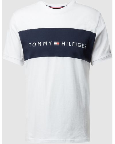Tommy Hilfiger – es Lounge-T-Shirt mit Rundhalsausschnitt und kontrastierendem Logo-Einsatz auf der Vorderseite - Weiß