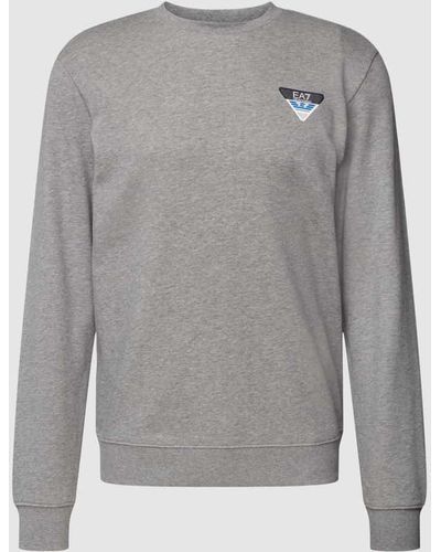 EA7 Sweatshirt mit Label-Print - Grau