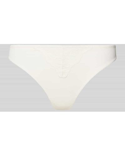 Esprit String mit Spitzenbesatz Modell 'CAMILA' - Weiß