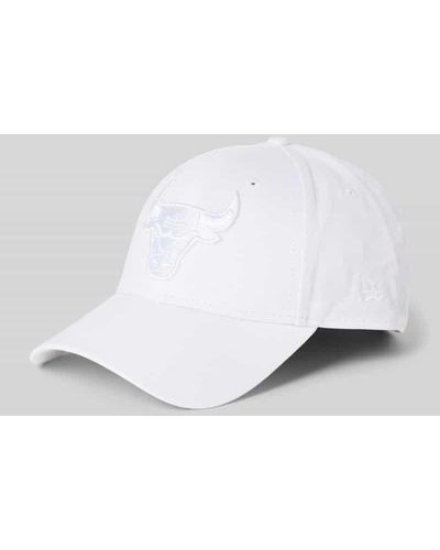 KTZ Basecap mit Motiv-Stitching Modell 'LEAGUE ESSENTIAL 9FORTY®' - Weiß