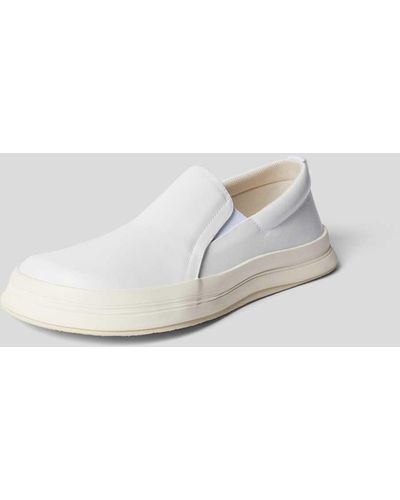Jacquemus Slip-On-Sneaker mit Label-Prägung - Weiß