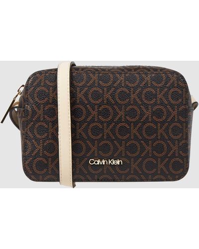 Calvin Klein Crossbody Bag mit Logo-Muster - Mehrfarbig