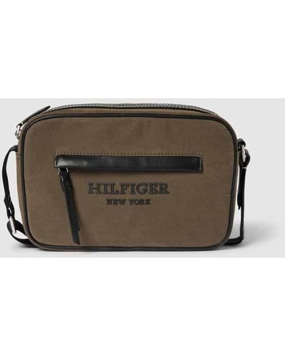 Tommy Hilfiger Camera Bag mit Label-Schriftzug Modell 'PREP CLASSIC' - Braun