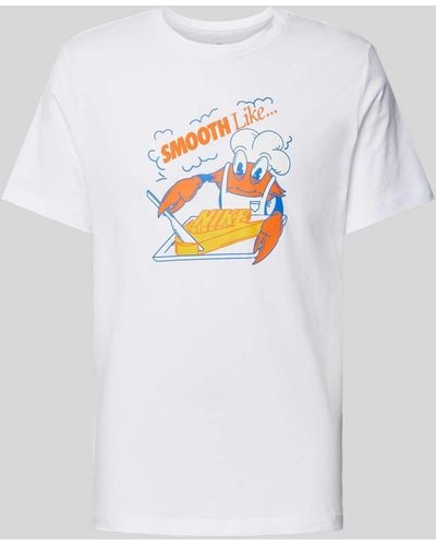 Nike T-Shirt mit Label-Print - Weiß