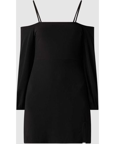 NA-KD Pamela X Reborn Cold Shoulder-jurk Met Stretch - Zwart